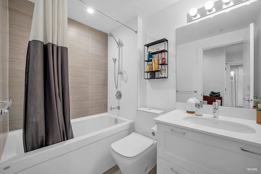 506 131 E 3rd Street North Vancouver, BC - 18