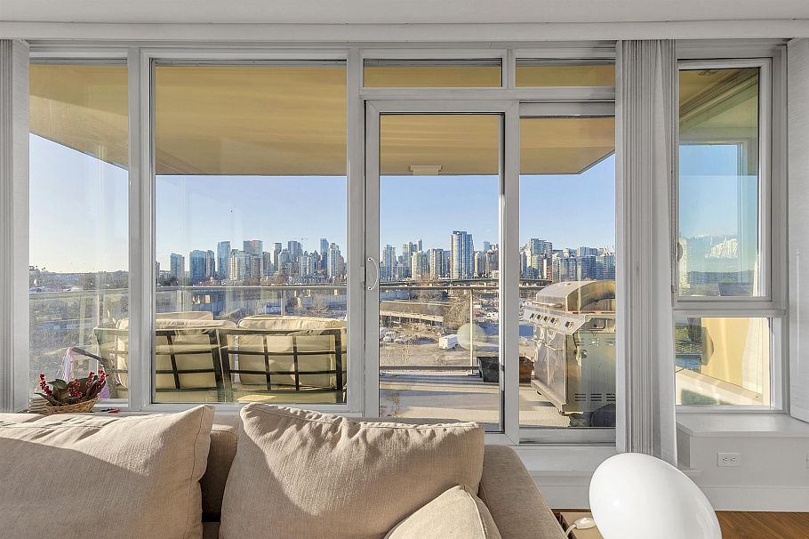 801 1833 Crowe Street Vancouver, BC - 4