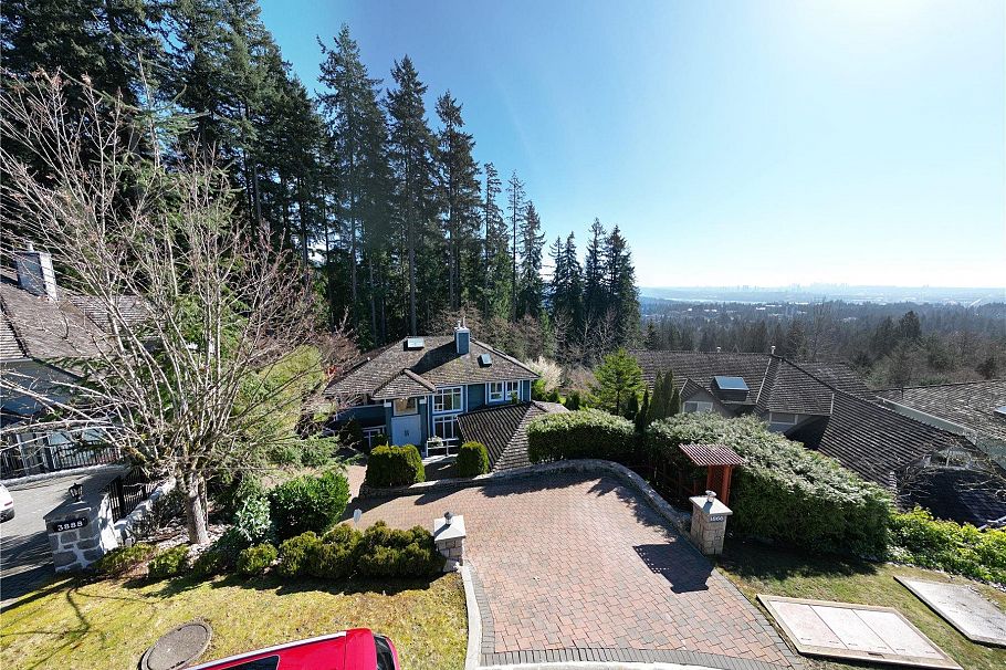 3866 Michener Way North Vancouver, BC - 1