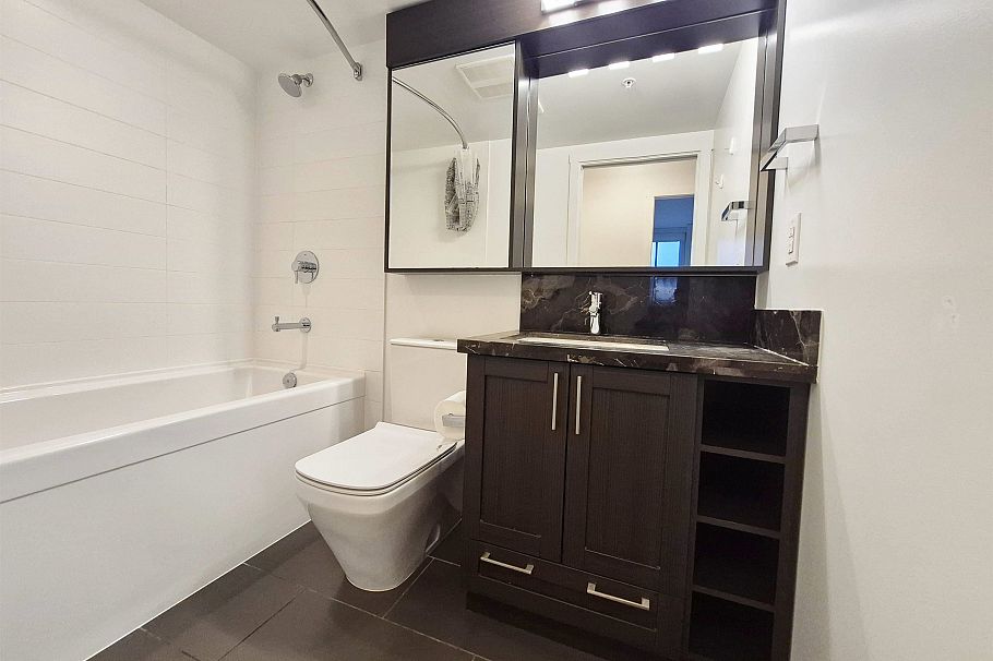 1057 5515 Boundary Road Vancouver, BC - 14