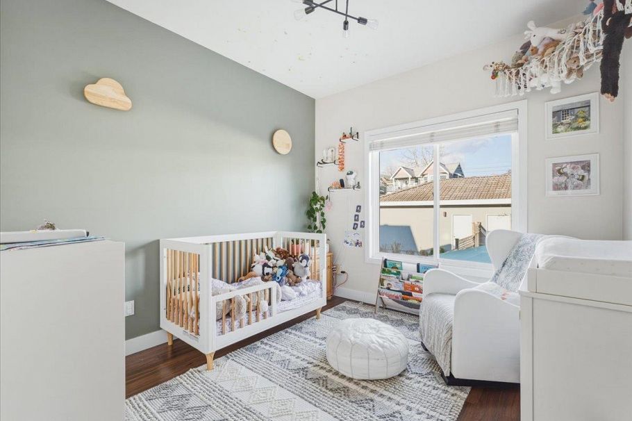 318 E Keith Road North Vancouver, BC - 26