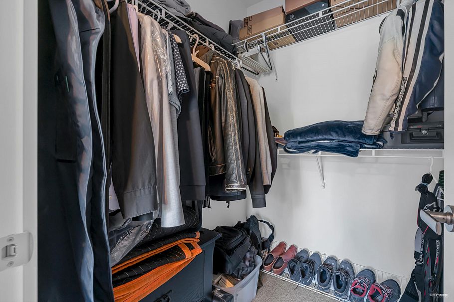 315 1330 Marine Drive North Vancouver, BC - 17