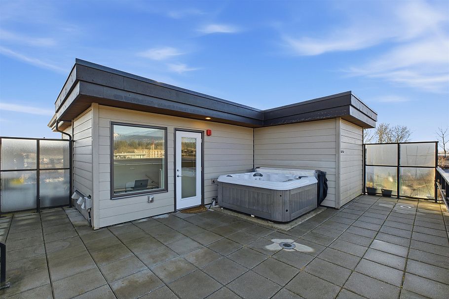 605 719 W 3rd Street North Vancouver, BC - 21