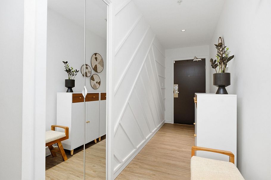 105 2832 Capilano Road North Vancouver, BC - 32