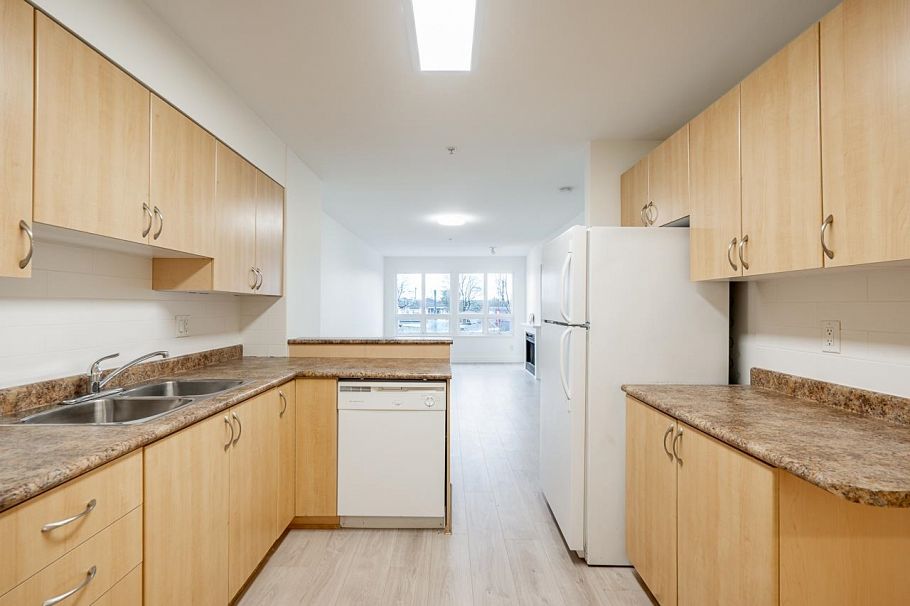303 3423 E Hastings Street Vancouver, BC - 21