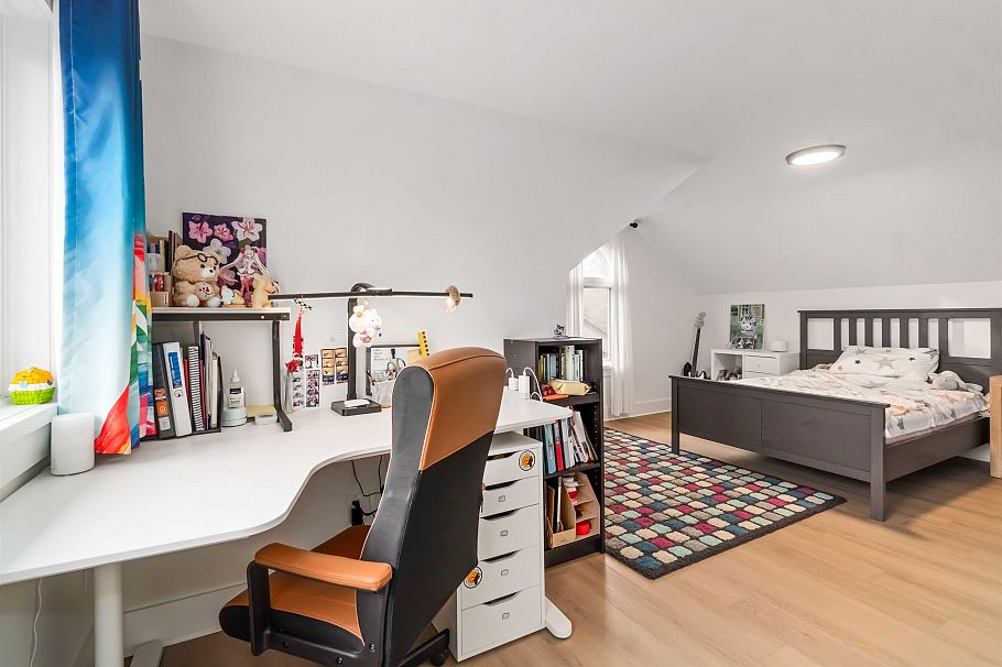 3322 W 38th Avenue Vancouver, BC - 23