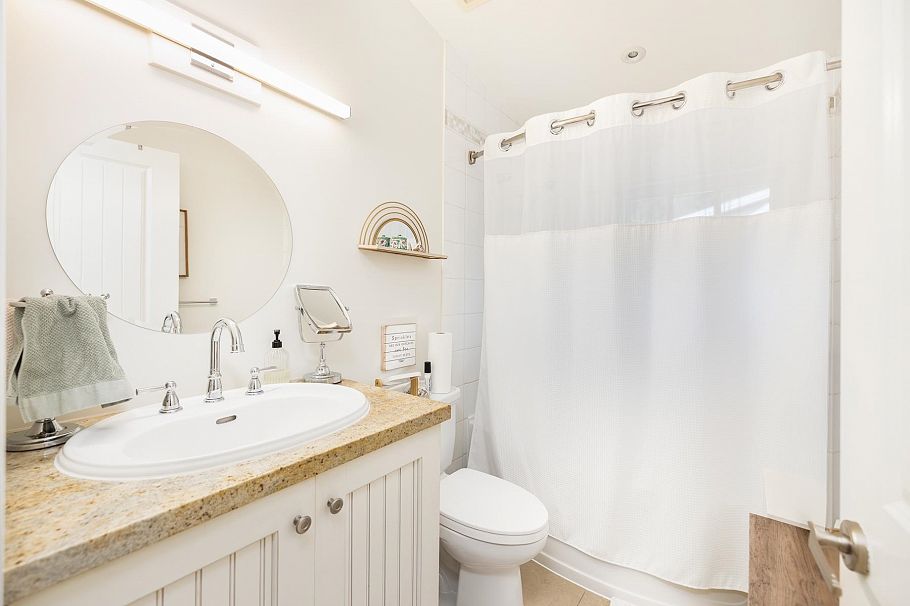 1232 Harris Avenue North Vancouver, BC - 26