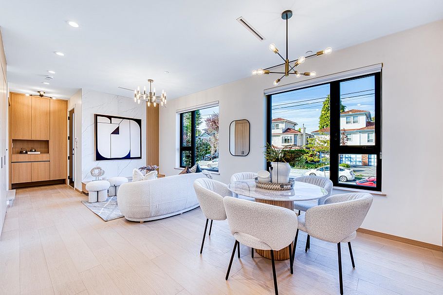 2 968 E 55th Avenue Vancouver, BC - 3