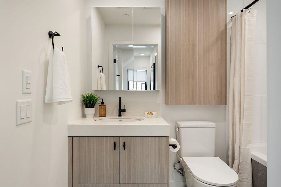 197 W King Edward Ave Street Vancouver, BC - 22