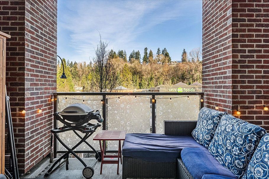 302 1273 Marine Drive North Vancouver, BC - 6