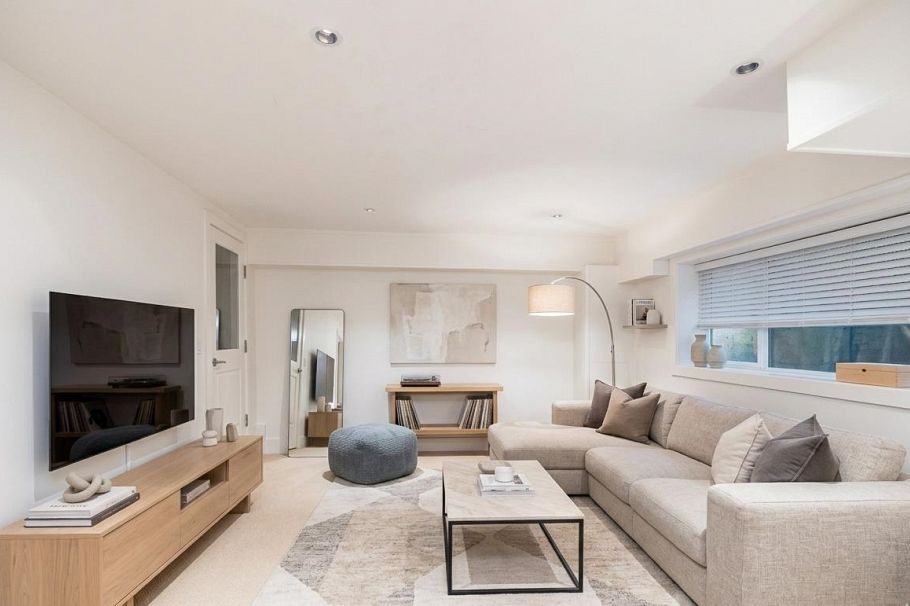 1232 Harris Avenue North Vancouver, BC - 27