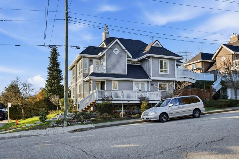 280 E 5th Street North Vancouver, BC - 38