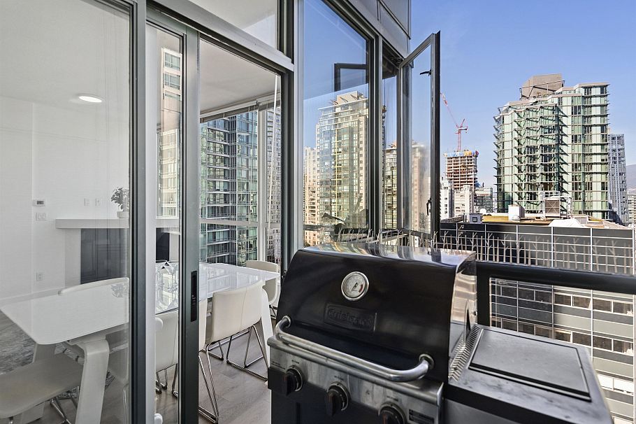 1605 1239 W Georgia Street Vancouver, BC - 13