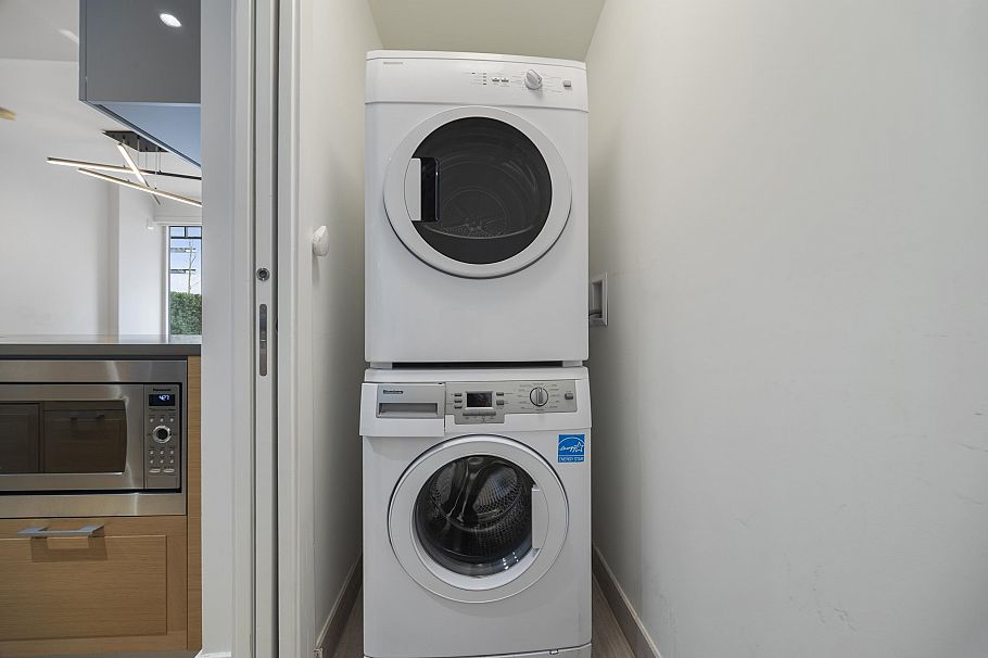 210 7128 Adera Street Vancouver, BC - 27