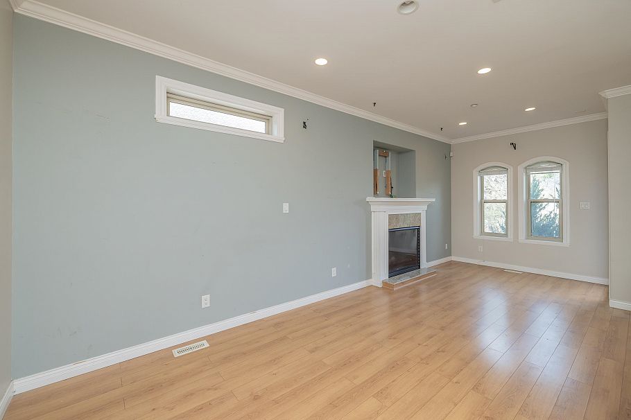 2638 Charles Street Vancouver, BC - 3