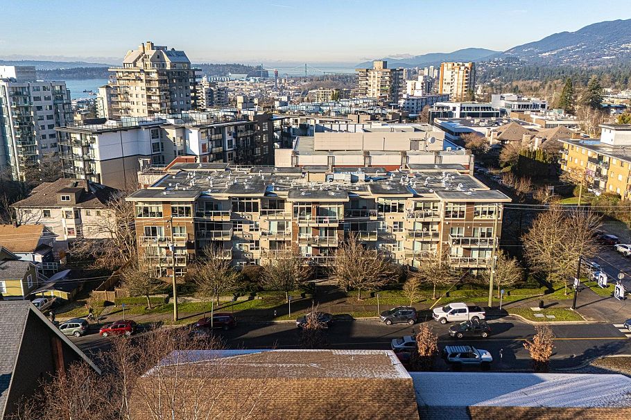 109 1033 St. Georges Avenue North Vancouver, BC - 16