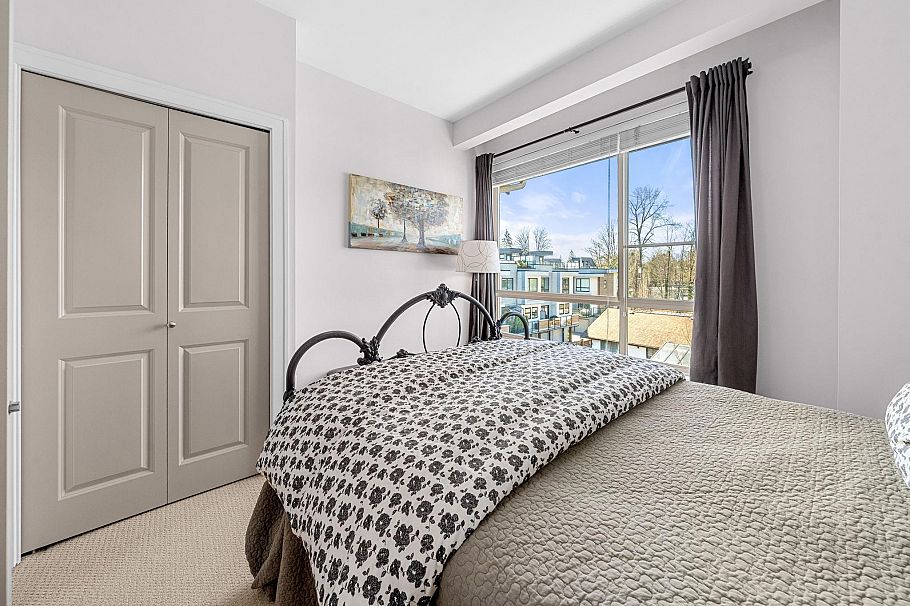 5 897 Premier Street North Vancouver, BC - 26