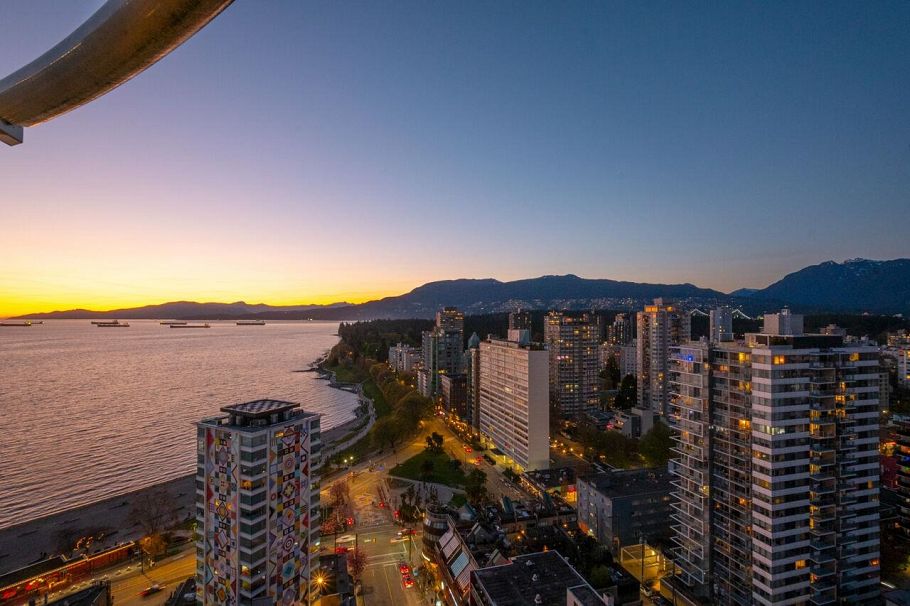 2101 1221 Bidwell Street Vancouver, BC - 21