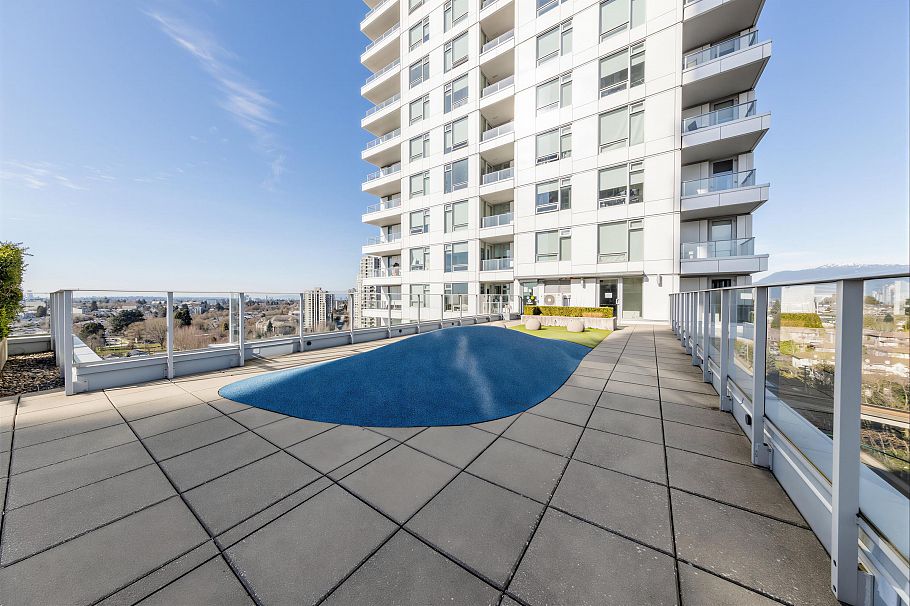 320 5665 Boundary Road Vancouver, BC - 2