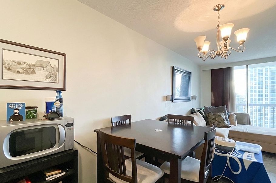 708 145 St. Georges Avenue North Vancouver, BC - 15