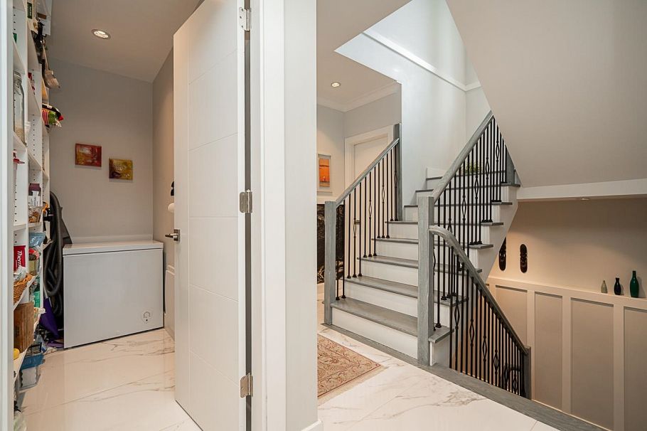 4365 Mountain Highway North Vancouver, BC - 16