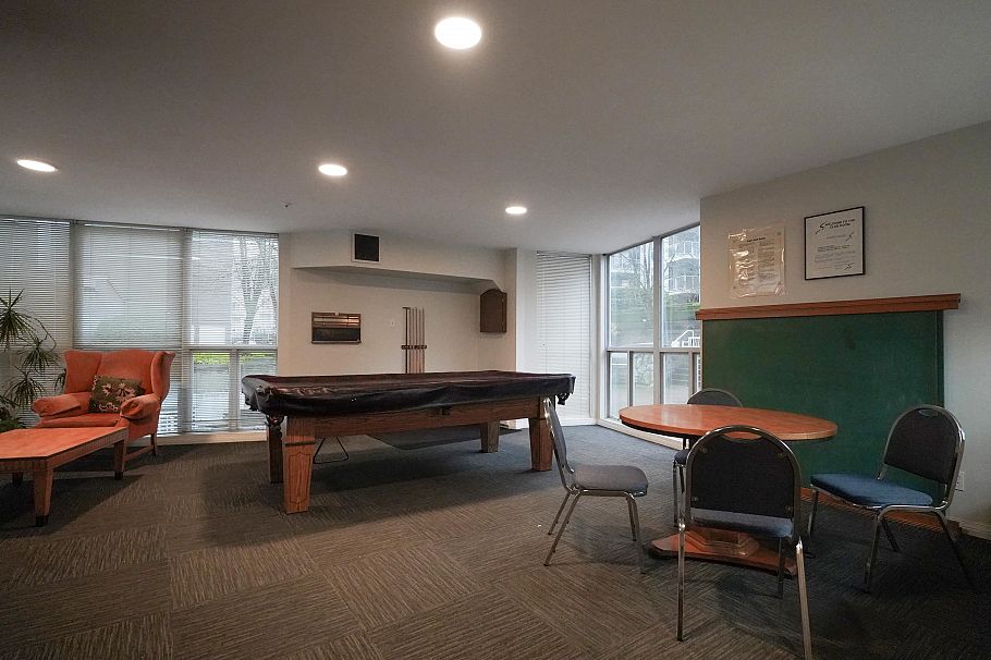 302 8420 Jellicoe Street Vancouver, BC - 18