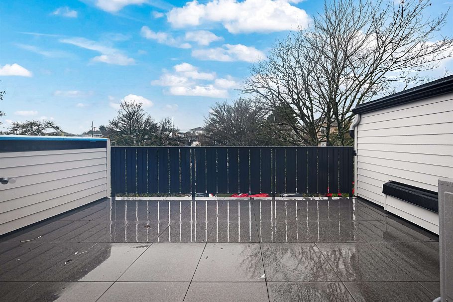 3 5554 Culloden Street Vancouver, BC - 24