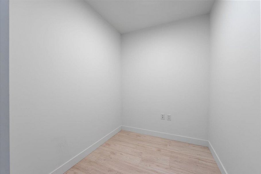 410 8138 Fraser Street Vancouver, BC - 21