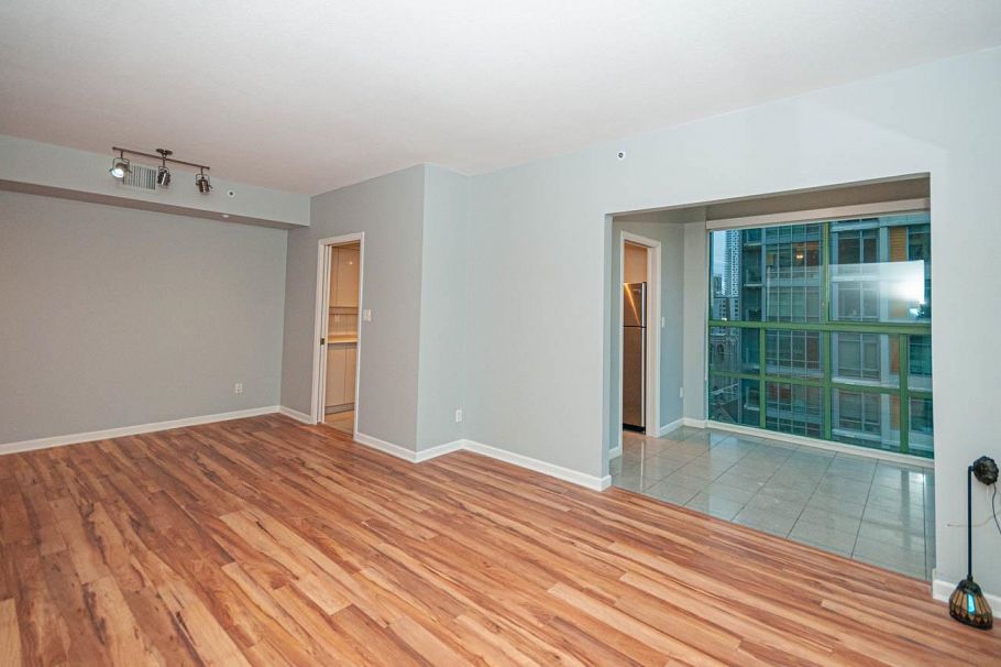 1606 909 Burrard Street Vancouver, BC - 5