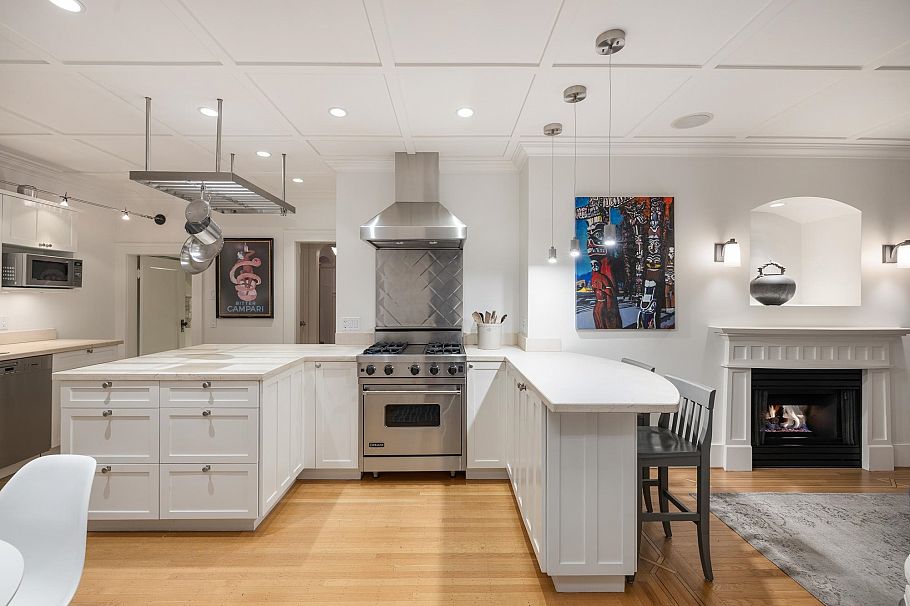 402 Brand Street North Vancouver, BC - 19