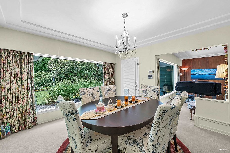 1258 W 33rd Avenue Vancouver, BC - 9