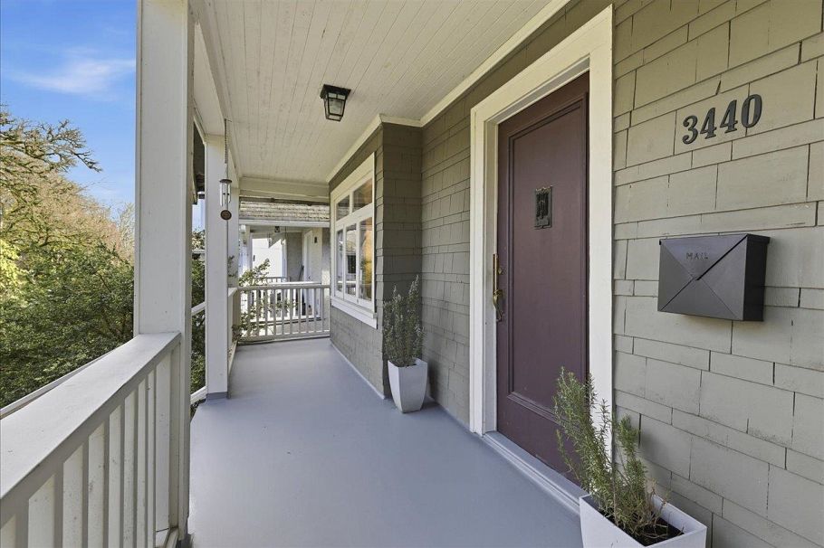 3440 W 26th Avenue Vancouver, BC - 2