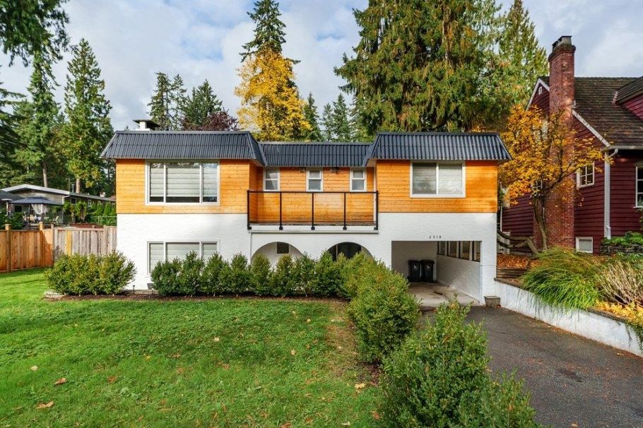 2518 Swinburne Avenue North Vancouver, BC - 2
