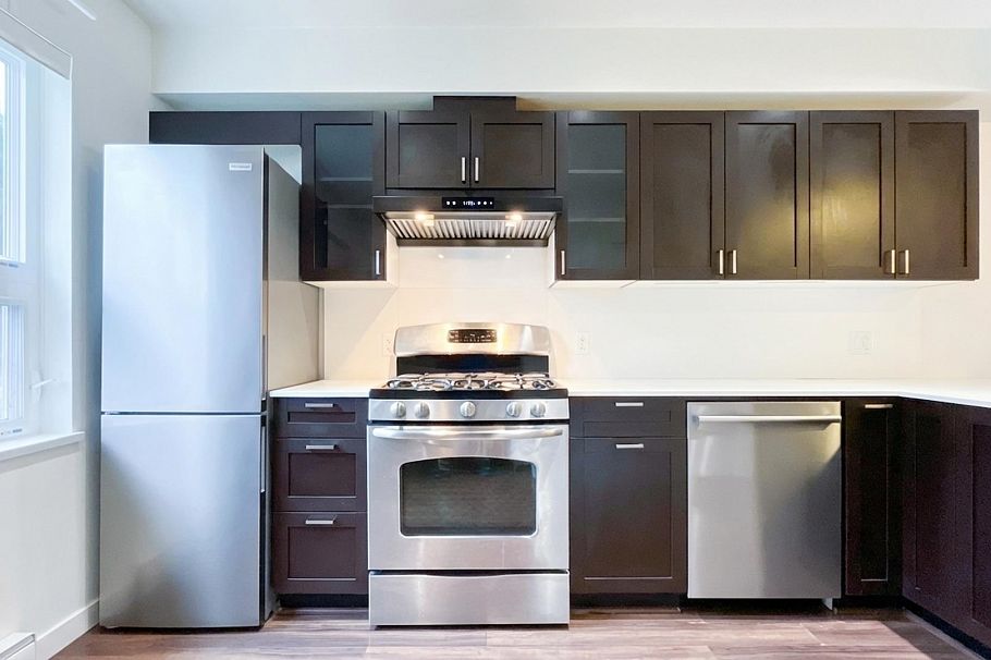 4888 Eldorado Mews Vancouver, BC - 13