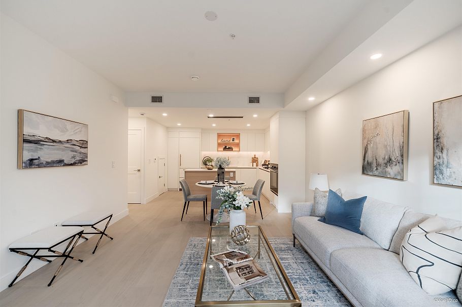 208 918 W 32nd Street Vancouver, BC - 10