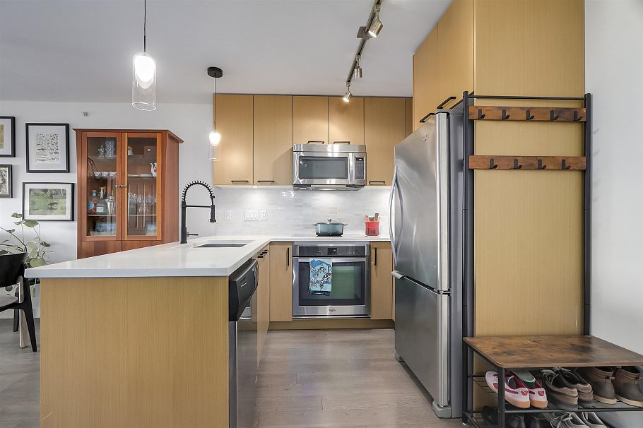 403 688 E 18th Avenue Vancouver, BC - 20