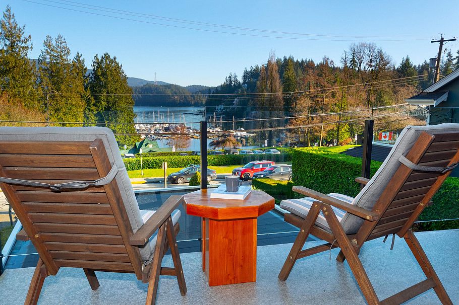 2341 Panorama Drive North Vancouver, BC - 4