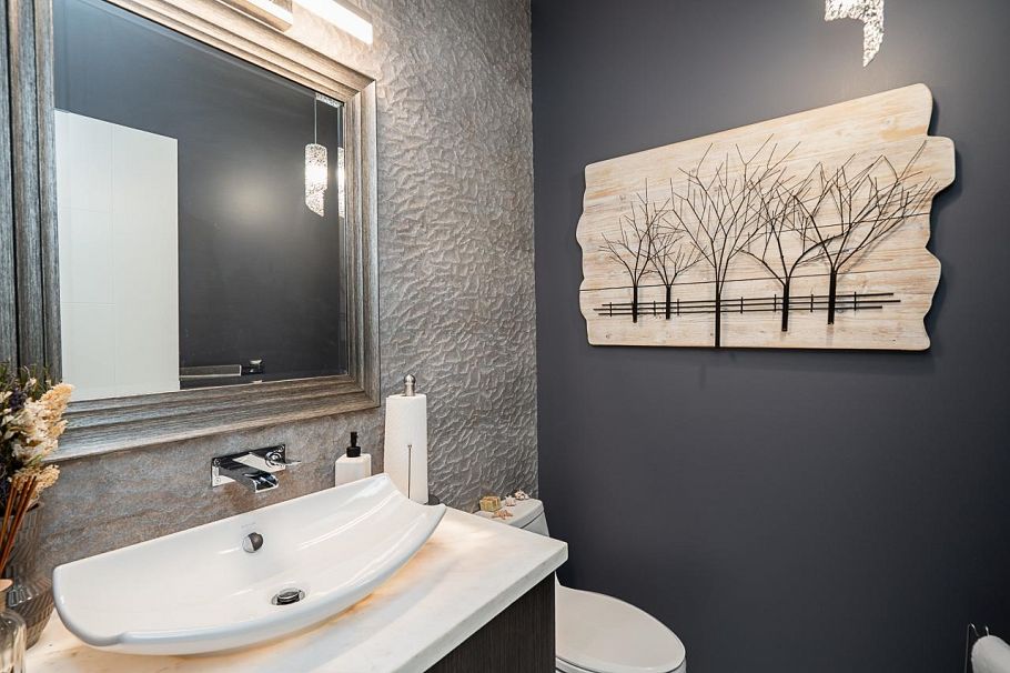 4365 Mountain Highway North Vancouver, BC - 15