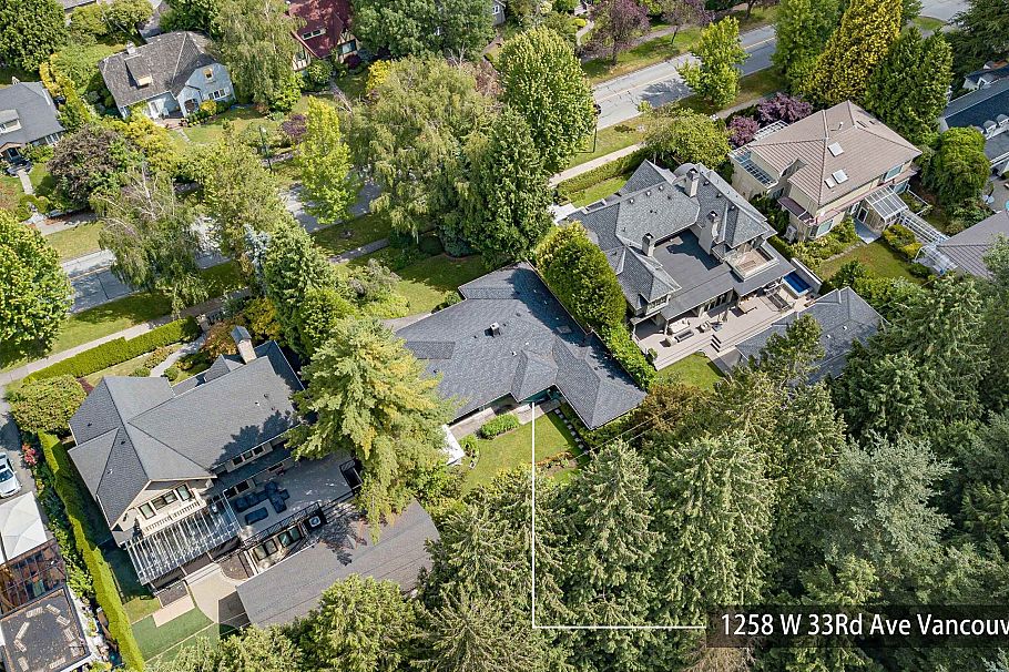 1258 W 33rd Avenue Vancouver, BC - 5