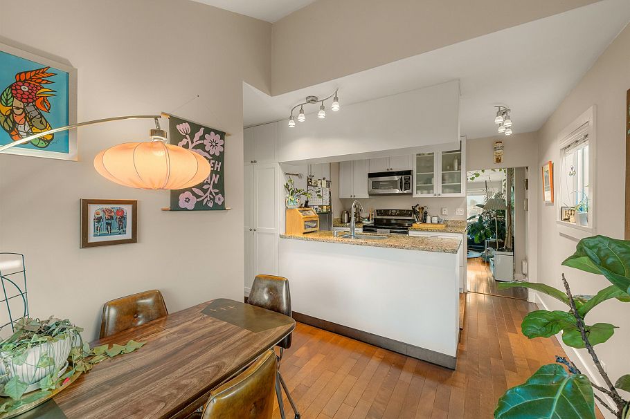 612 E 4th Street North Vancouver, BC - 9