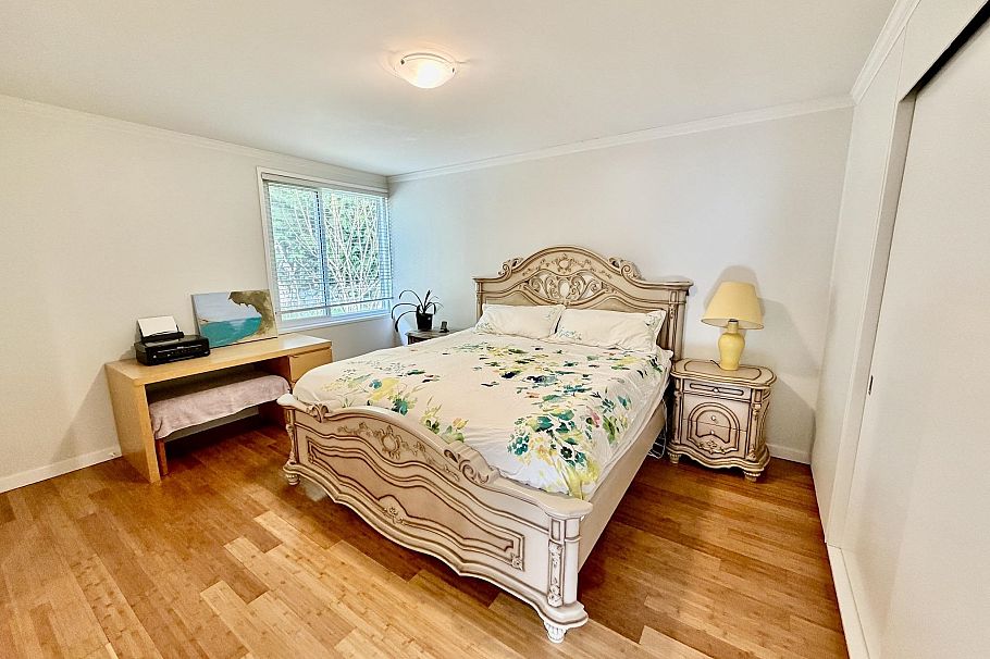 1876 Beaulynn Place North Vancouver, BC - 12