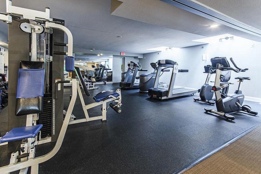 416 3629 Deercrest Drive North Vancouver, BC - 38