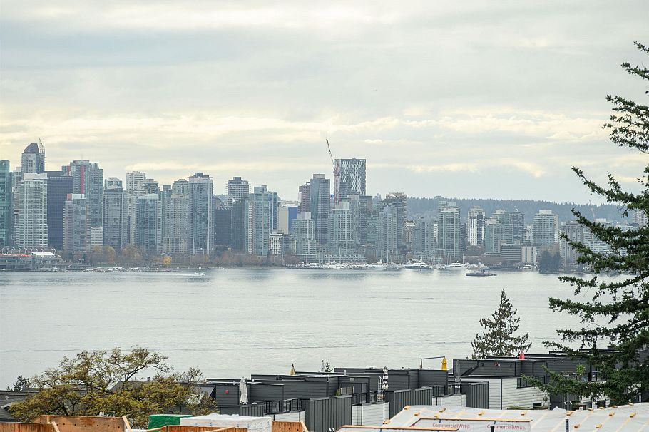 206 649 E 3rd Street North Vancouver, BC - 25