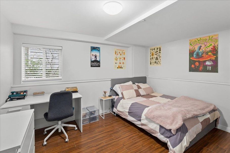 3440 W 26th Avenue Vancouver, BC - 27