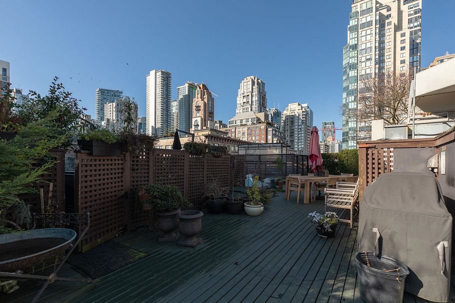 207 1178 Hamilton Street Vancouver, BC - 32