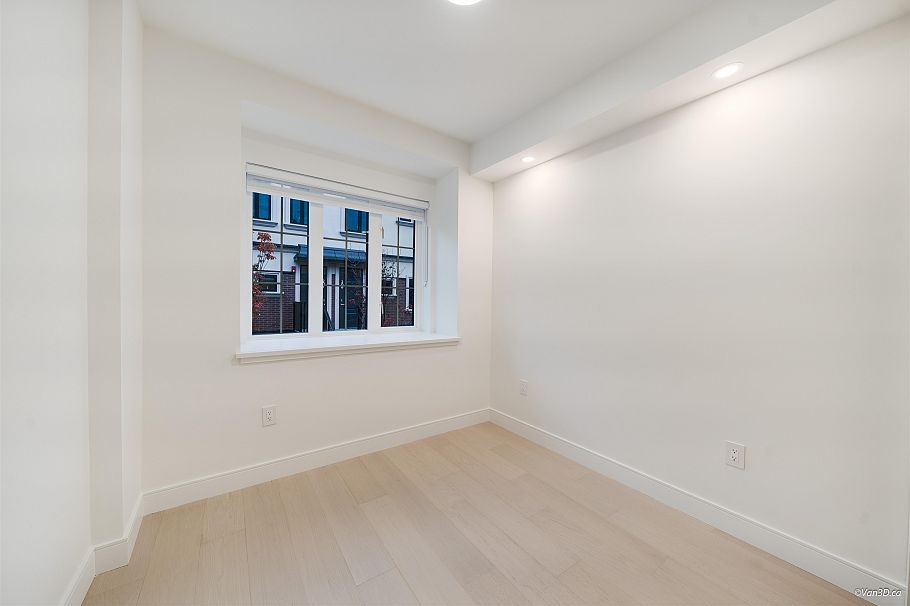 110 918 W 32rd Avenue Vancouver, BC - 26