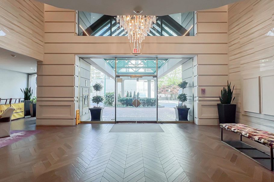 1206 909 Burrard Street Vancouver, BC - 30