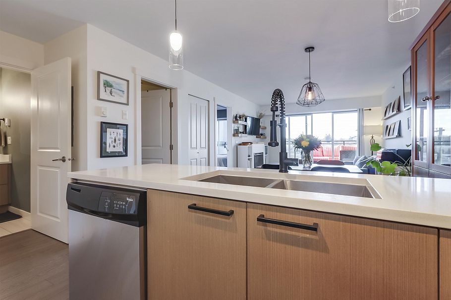 403 688 E 18th Avenue Vancouver, BC - 21