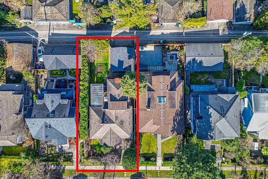 1987 W 37th Avenue Vancouver, BC - 21