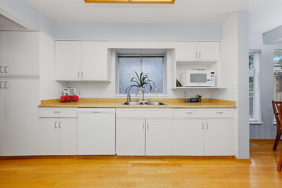 1485 Percy Court North Vancouver, BC - 11